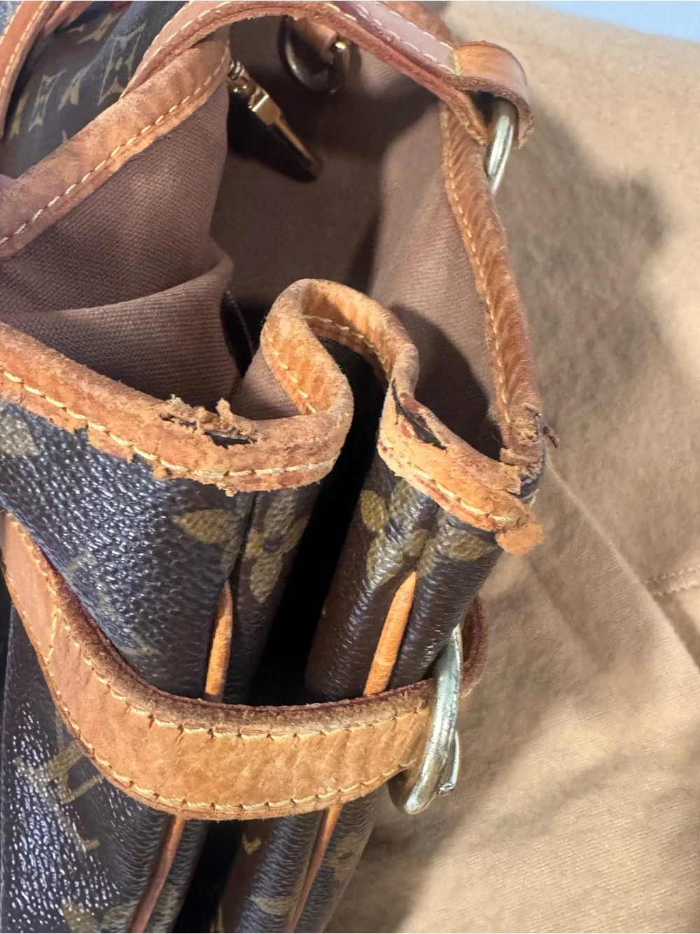 Louis Vuitton Monogram Canvas Tote in Brown and Tan - Picture 8 of 11